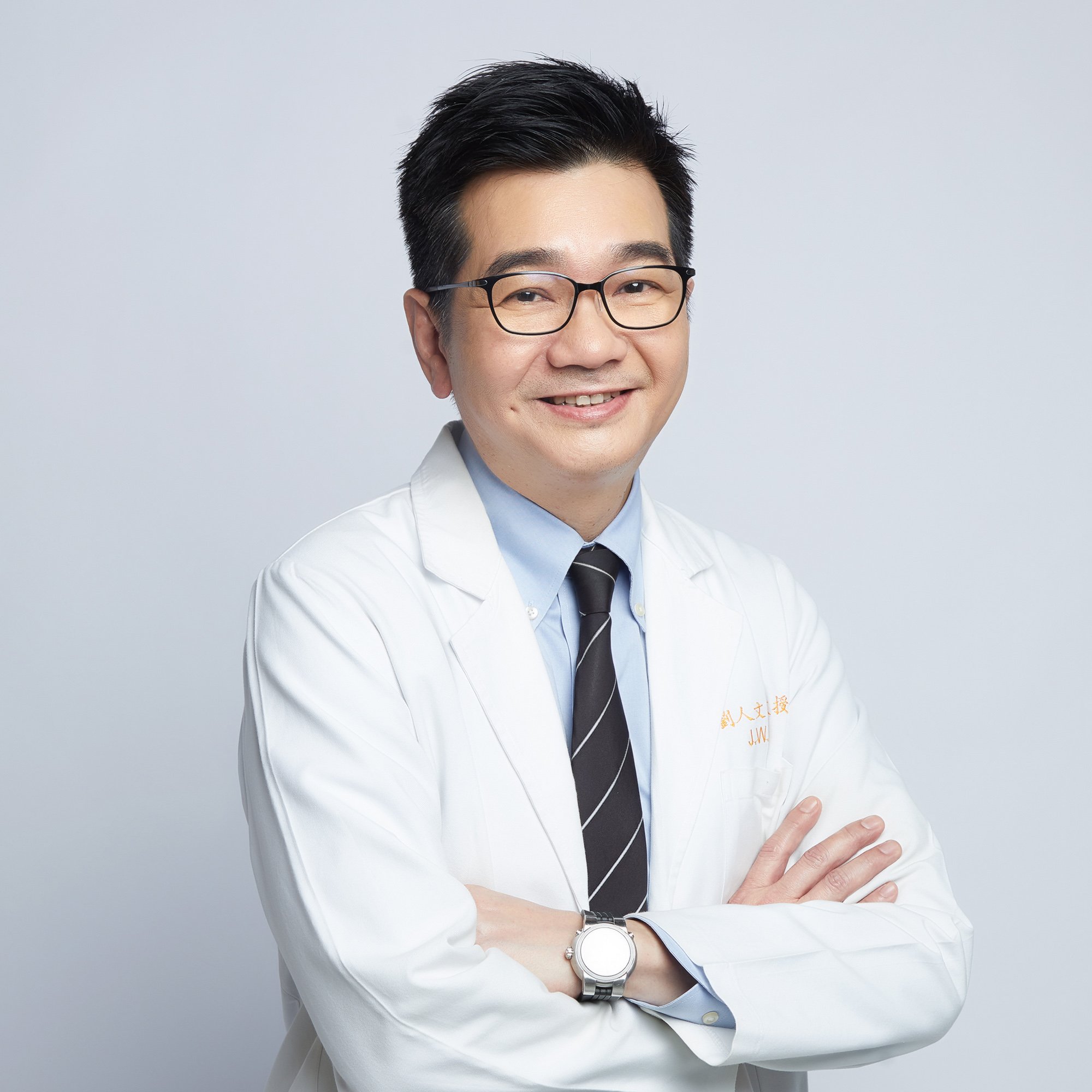 Dr. Eric J.W. Liou